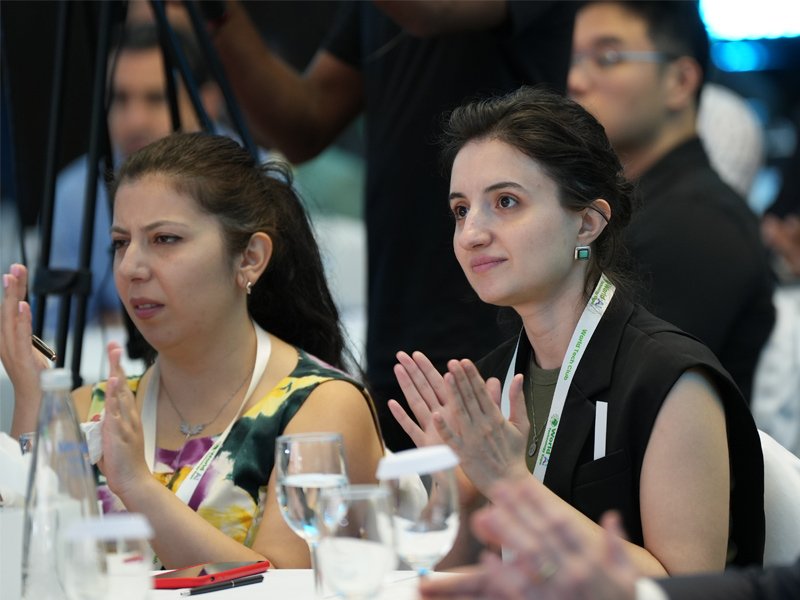 Audience at a previous edition technology session