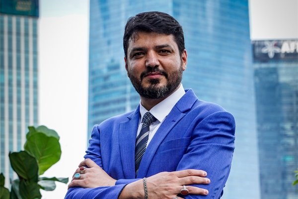 Dr. Behrang Parhizkar — previous edition speaker